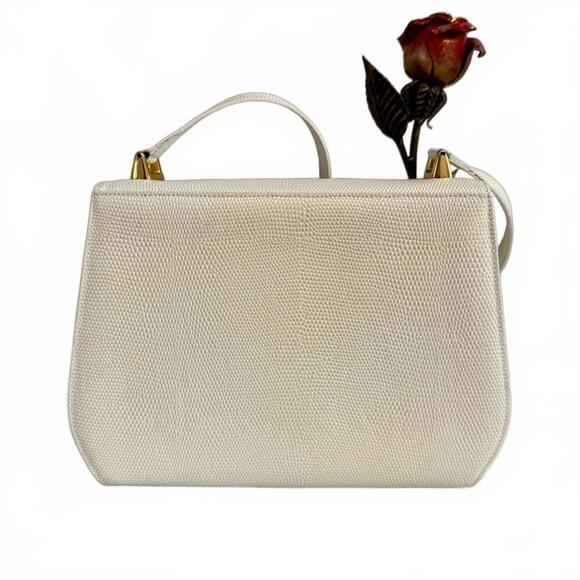 AUTHENTIC Vintage Salvatore Ferragamo White Crossbody Bag Full Inclusion-EUC - Picture 4 of 9